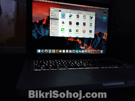 Apple MacBook Pro i5